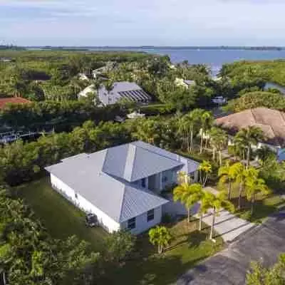 2135 Island Dr #NA, Vero Beach, FL 32963
