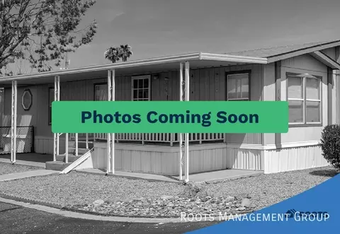 200 Paradise Acres Rd #9, Carterville, IL 62918