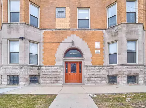 4858 S Prairie Ave #2A, Chicago, IL 60615