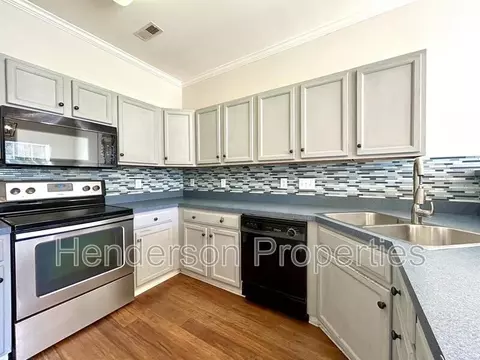 2132 Sardony Ln, Charlotte, NC 28213