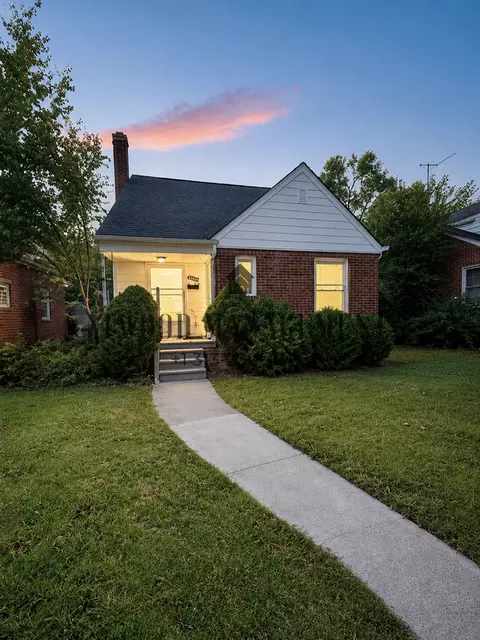 10985 Peerless St, Detroit, MI 48224