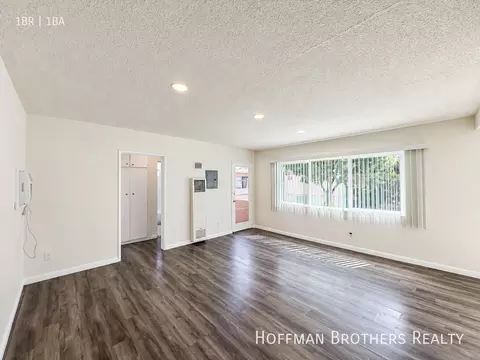19403 Haynes St #5, Reseda, CA 91335
