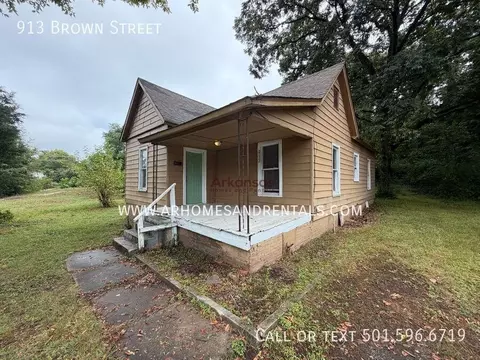 913 Brown St, Little Rock, AR 72204