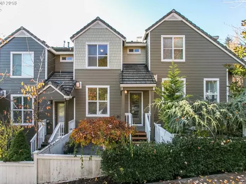2872 NW Kennedy Ct, Portland, OR 97229