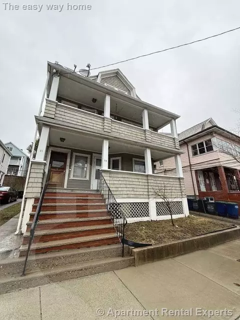 31 Puritan Rd, Somerville, MA 02145