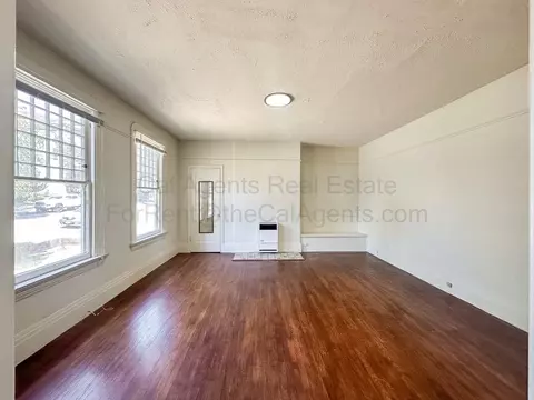 2708 Haste St, Berkeley, CA 94704