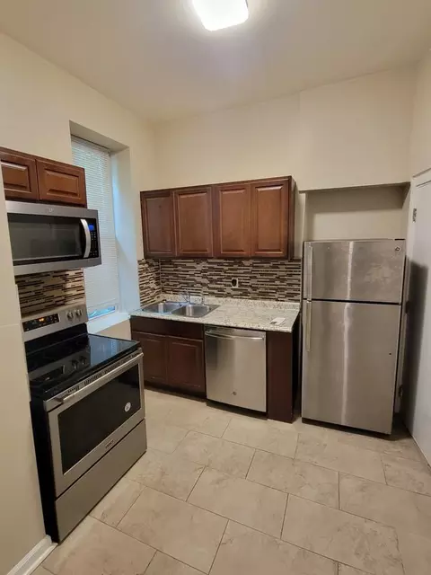 714 Cedar Ave 715 Moravian Way, Pittsburgh, PA 15212
