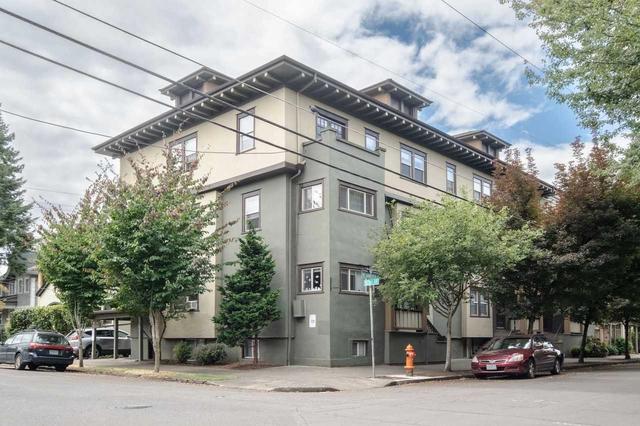 1022 NE Hancock St, Portland, OR 97212