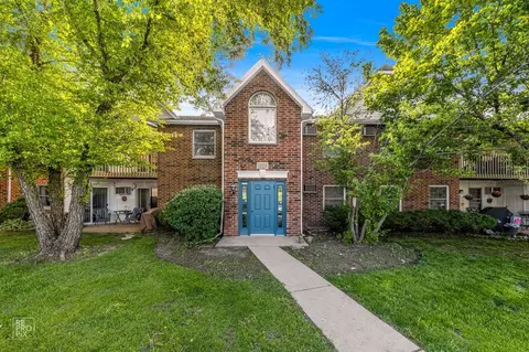 1375 Cunat Ct, Lake In The Hills, IL 60156