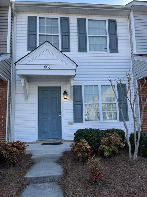 606 Grasswren Way, Greensboro, NC 27409