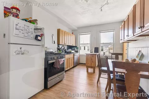 69 Beacon St #2, Somerville, MA 02143