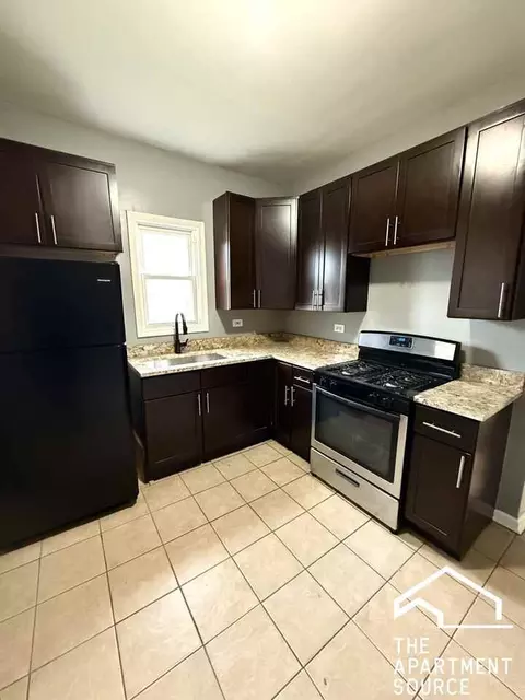 417 S Karlov Ave #1N, Chicago, IL 60624