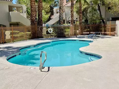 2611 S Durango Dr #204, Las Vegas, NV 89117