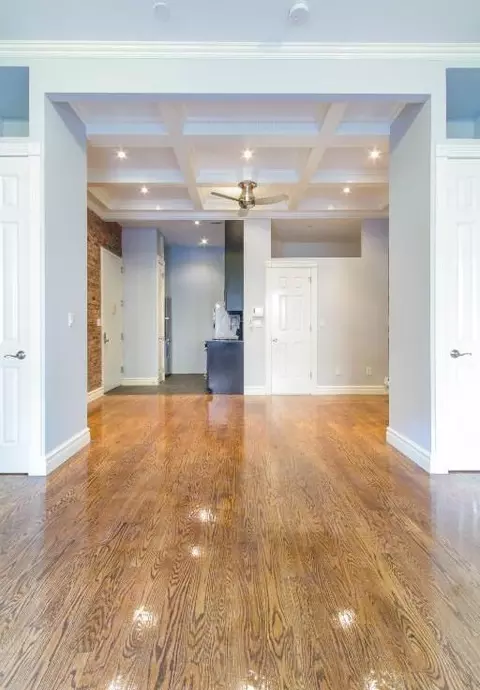 232 W 14th St #4A, New York, NY 10011