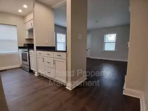 2725 Campbell St #2725-1NE, Kansas City, MO 64109