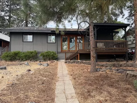 1027 NW 13th St, Bend, OR 97703