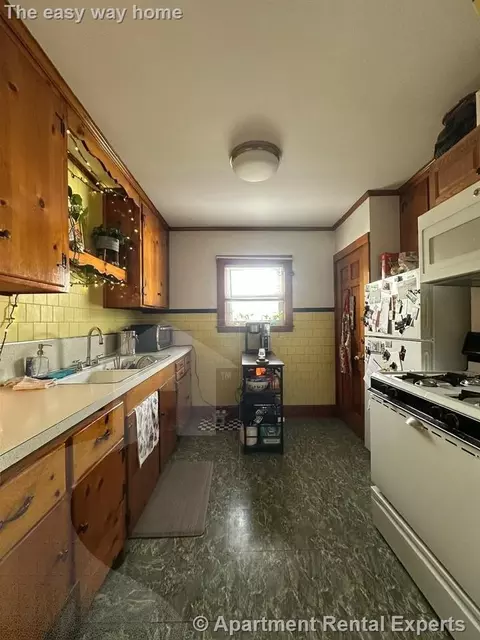 21 Ashland St #1, Malden, MA 02148