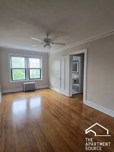 1717 W North Shore Ave #3A, Chicago, IL 60626