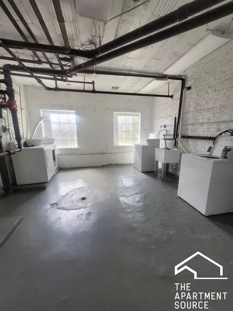 1717 W North Shore Ave #2E, Chicago, IL 60626