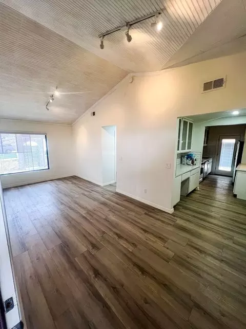 1606 N Stanton St #7, El Paso, TX 79902