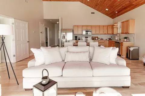 belle fontaine dr, Ocean Springs, MS 39564