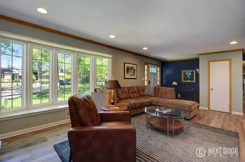 oak park dr, South Bend, IN 46617