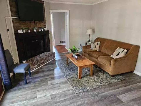 louisville ave, Bellview, FL 32526