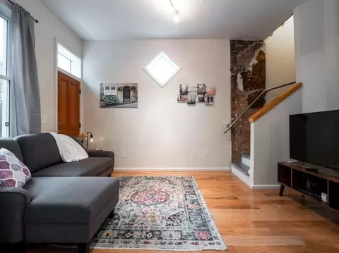 pleasant st, Cincinnati, OH 45202