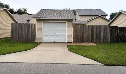 1004 Park Central Cir, Groveland, FL 34736