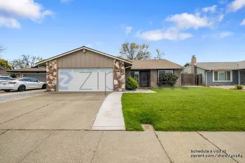 208 Richard Pl, Vacaville, CA 95687
