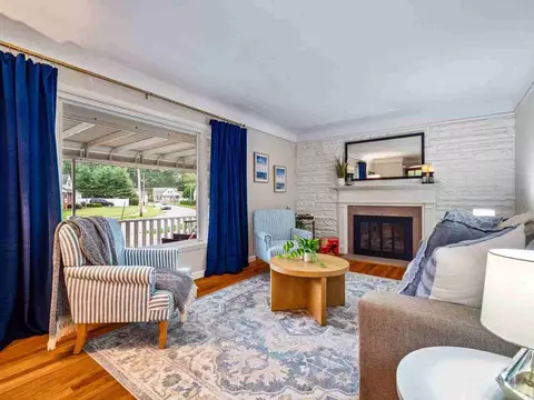 walworth ave, Euclid, OH 44132