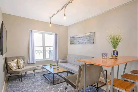 w college ave, Appleton, WI 54911