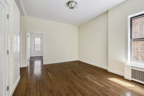 211 W 102nd St #5G, New York, NY 10025