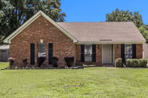 7549 Clarkfield Pl, Southaven, MS 38671