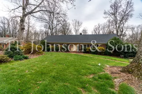 3520 Kirklees Rd, Winston Salem, NC 27104