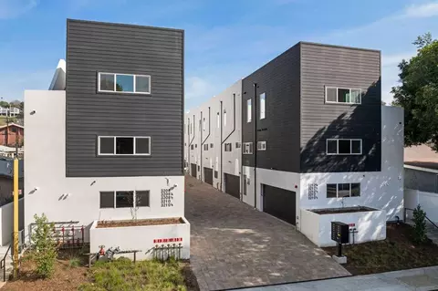 2494 Los, Angeles, CA 90065