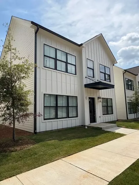 1203 Ivy Rd #H, Oxford, MS 38655