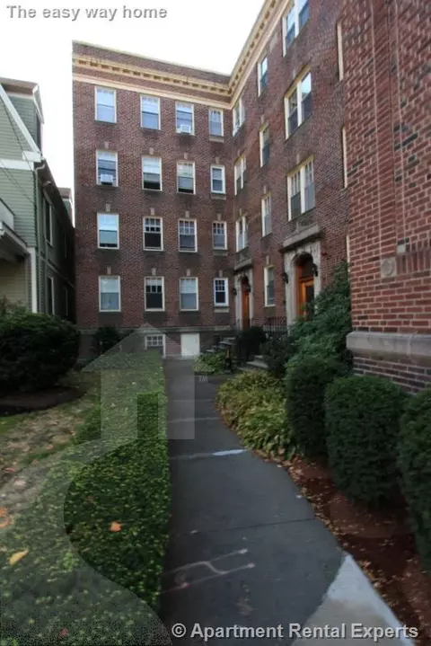 30 Langdon St #9, Cambridge, MA 02138