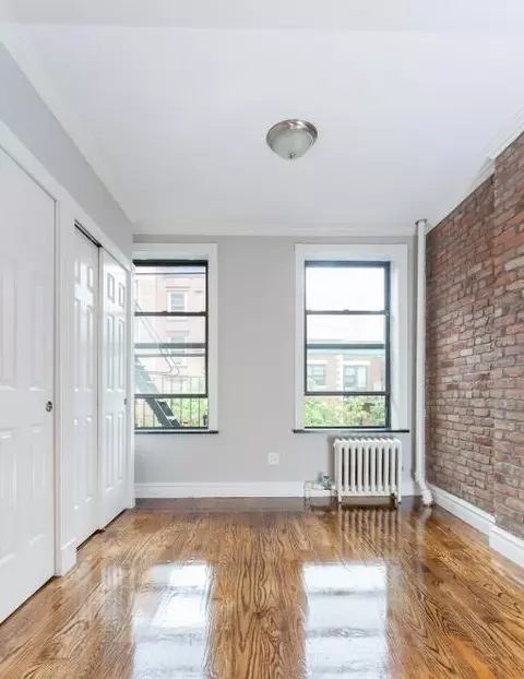 380 E 10th St #5B, New York, NY 10009