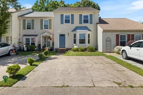 4762 Woods Edge Rd, Virginia Beach, VA 23462