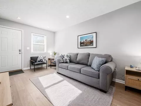 forest st, Columbus, OH 43206