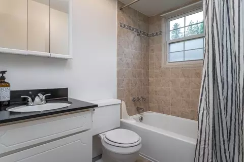 890 NW Division St, Gresham, OR 97030 photo 4