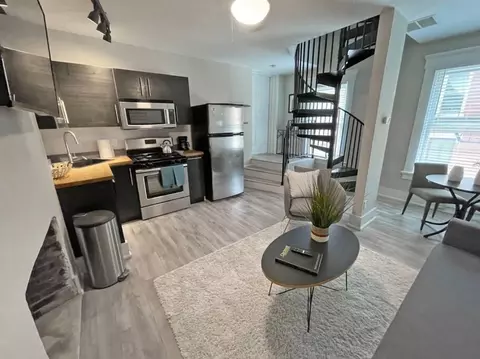 goetz aly, Cincinnati, OH 45202