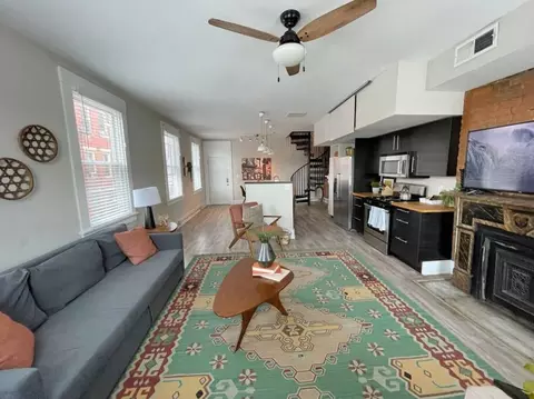 hughes st, Cincinnati, OH 45202