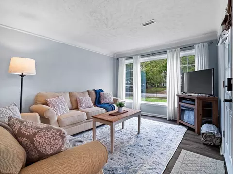 greenleaf ave, Parma Heights, OH 44130