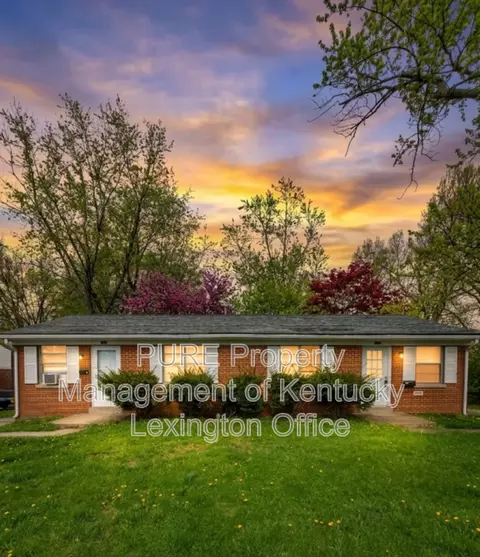 627 Silverleaf Dr, Lexington, KY 40505