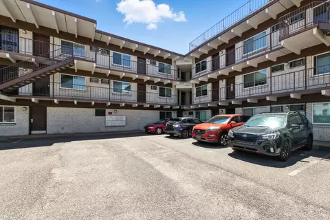 590 N Logan St #206, Denver, CO 80203