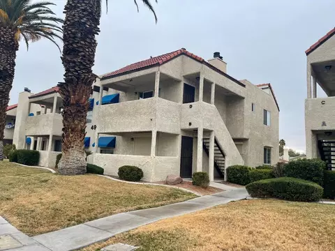 4964 Newport Cove Dr #B, Las Vegas, NV 89119