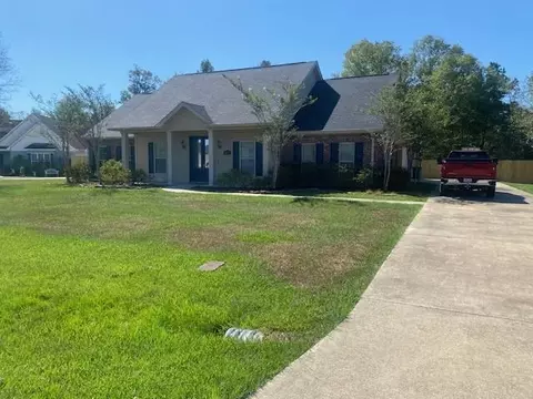 30290 Deaux Run #NA, Albany, LA 70711