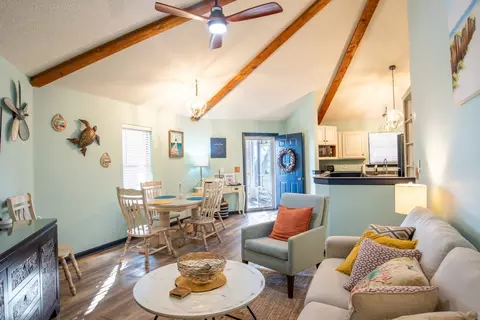 alta vista dr, Laguna Beach, FL 32413